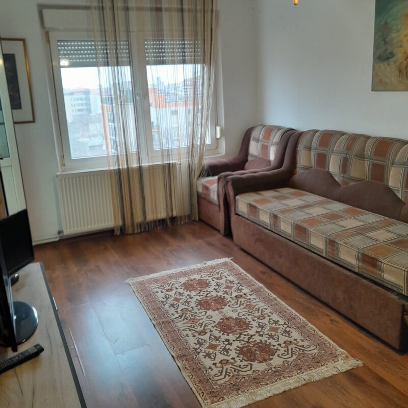 Mosilor / Fainari / bl 1983 / decomandat / centrala de apt /